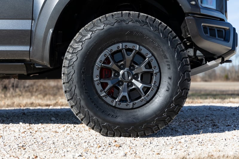 RC 2.5 Inch Lift Kit | Ford Raptor 4WD (2019-2020) (manufacturer page)
