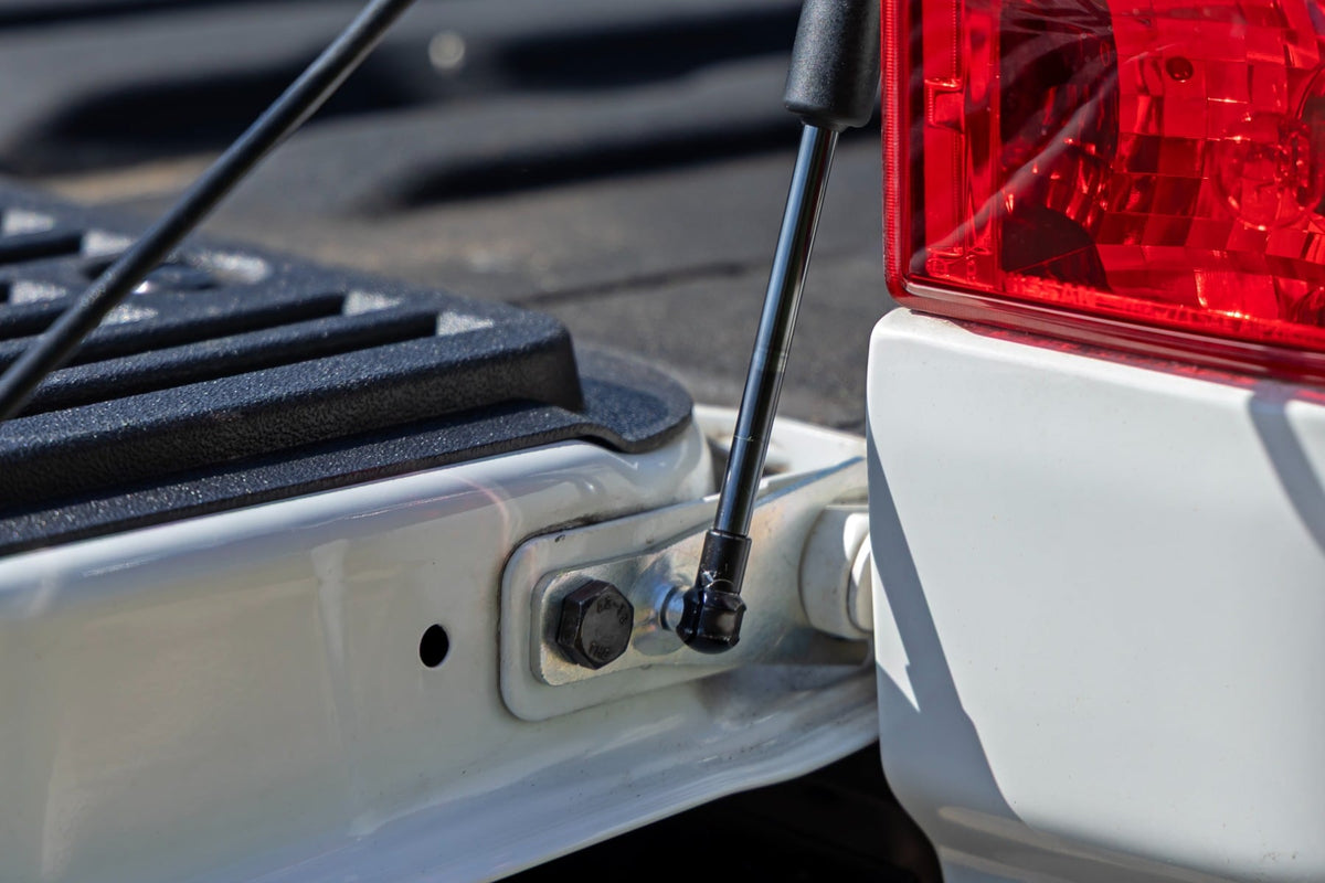Rough Country 73225 Tailgate Assist | Nissan Titan 2WD/4WD (2017-2024) - Studio View 6