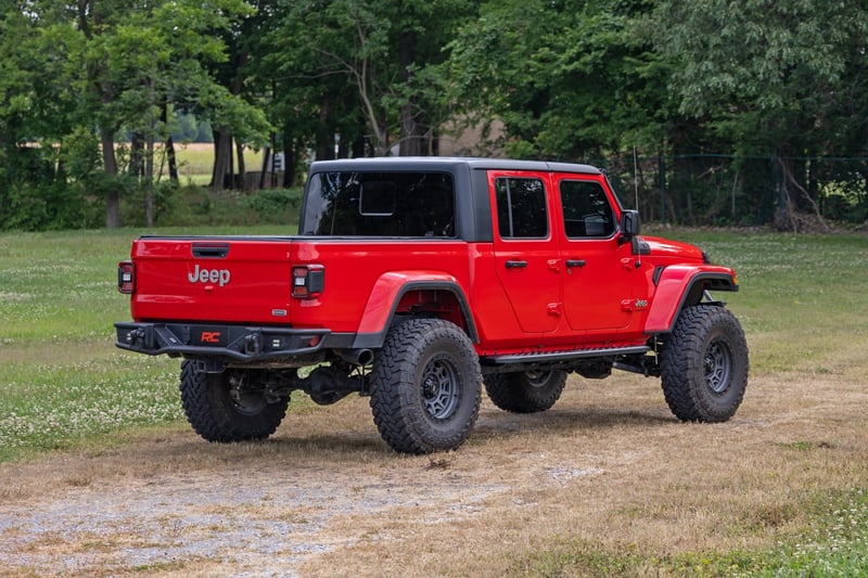 RC RPT2 Running Board | Jeep Gladiator JT 4WD (2020-2026) (manufacturer page)