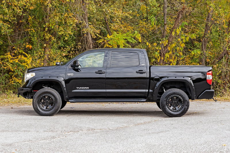 RC HD2 Aluminum Running Boards | Crewmax Cab | Toyota Tundra 2WD/4WD (2007-2021) (manufacturer page)