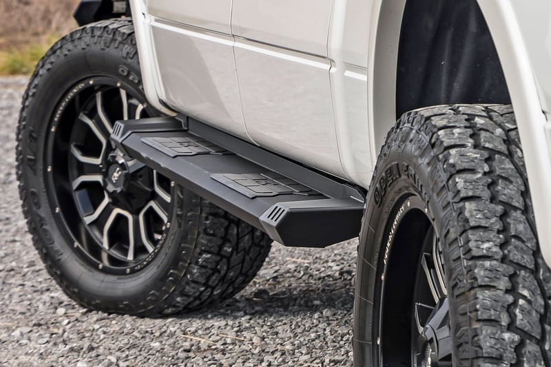 RC HD2 Aluminum Running Boards | Super Crew Cab | Ford F-150 2WD/4WD (2009-2014) (manufacturer page)