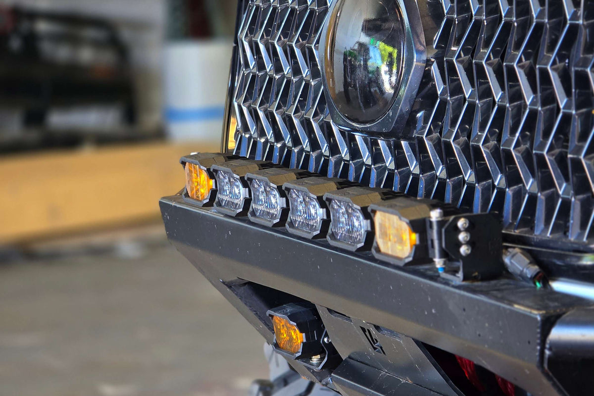 Single-Row BangerBar: (6 Pod / 24") (HXB Power - White/Yellow) - Off Road - Veh. Spec (Image 2 of 6)