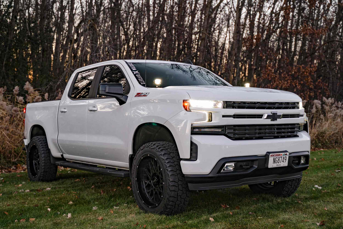 Morimoto 4Banger Ditch Light Kit: 19-24 Silverado 1500 (HXB White SAE Wide Beam) - Off Road - Veh. Spec (Image 2 of 6)