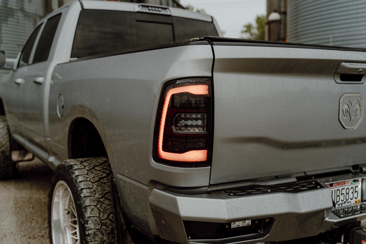 19-24 Ram HD Hybrid Heads and Smoked Tails OEM Projector - Kits (Image 3 of 3)