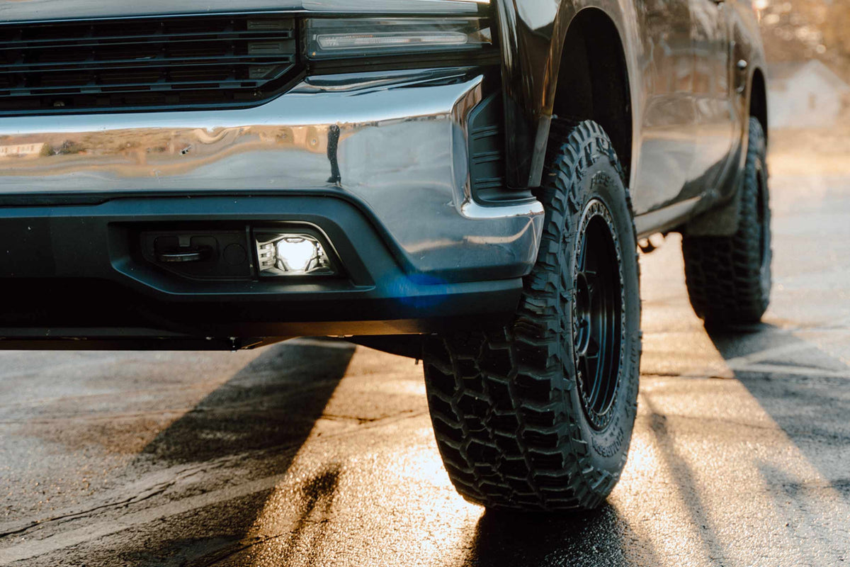 19-21 Silverado 1500 / 20-23 Silverado HD 4Banger Fog Light Kit: HXB White - Off Road - Veh. Spec (Image 6 of 6)