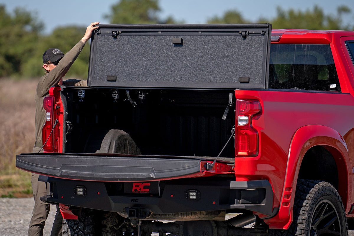 Hard Tri-Fold Flip Up Bed Cover | 6'7" Bed | Chevy/GMC Sierra 1500 (19-26)/Silverado 1500 (19-26) - Bed Covers (Image 4 of 6)
