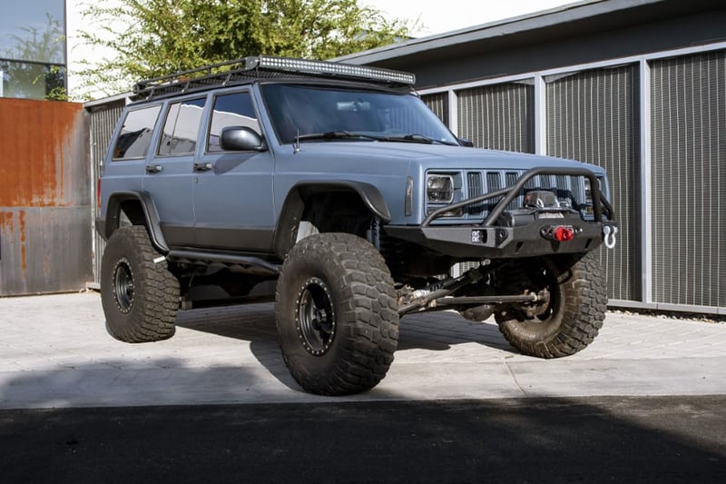 RC 6.5 Inch Lift Kit | X-Series | Jeep Cherokee XJ 2WD/4WD (1984-2001) (manufacturer page)