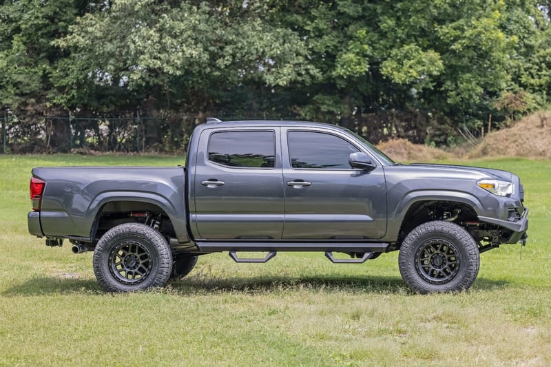 RC SRX2 Adj Aluminum Step | Double Cab | Toyota Tacoma 2WD/4WD (2005-2023) (manufacturer page)