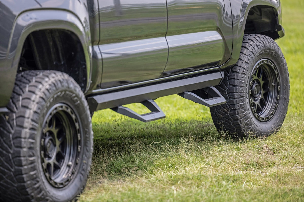 SRX2 Adj Aluminum Step | Double Cab | Toyota Tacoma 2WD/4WD (2005-2023) - Steps & Runningboard (Image 6 of 6)