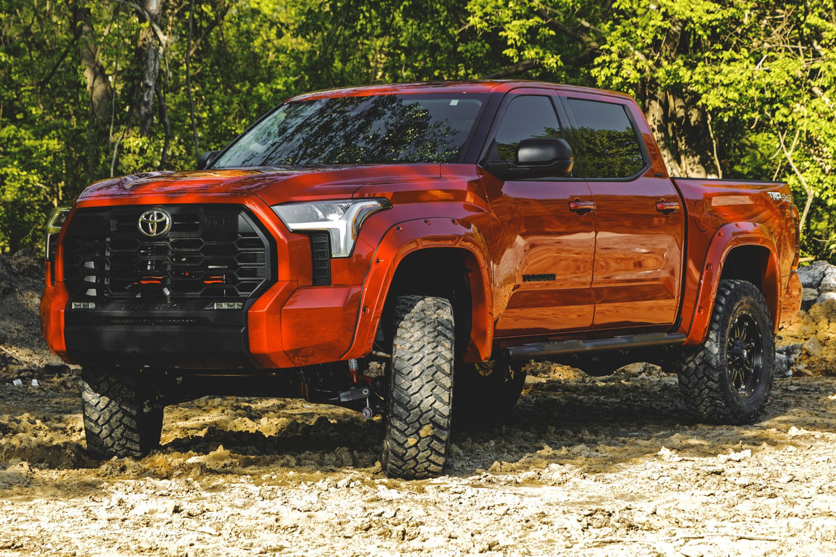 Oval Nerf Steps | Crew Cab | Black | Toyota Tundra 2WD/4WD (2022-2026) - Steps & Runningboard (Image 5 of 6)