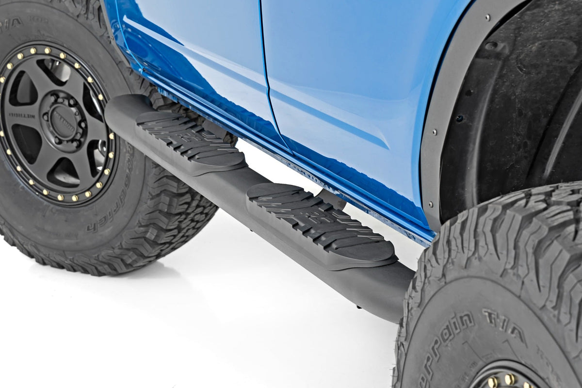 Oval Nerf Step | 4-Door | Black | Ford Bronco 4WD (2021-2026) - Steps & Runningboard (Image 1 of 6)