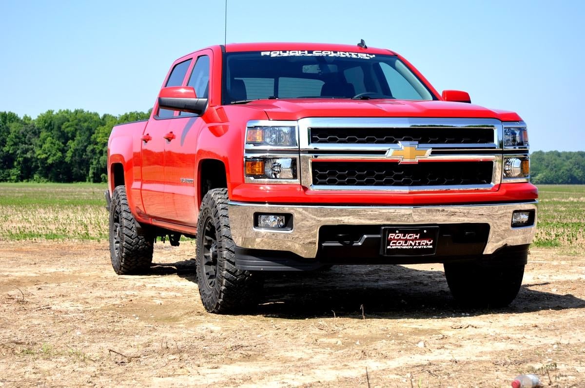 2 Inch Leveling Kit | Aluminum | Red | Chevy/GMC 1500 Truck (07-18) SUV (07-20) - Leveling Kits (Image 3 of 4)