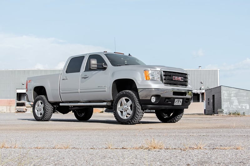 RC 3.5 Inch Lift Kit | V2 | w/ Overloads | Chevy/GMC 2500HD/3500HD (11-19) (manufacturer page)
