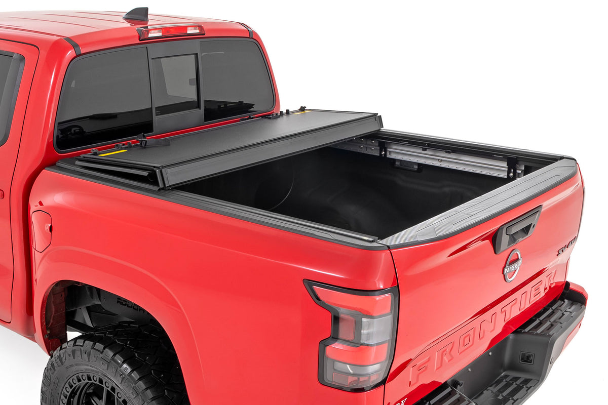 Hard Tri-Fold Flip Up Bed Cover | 5' Bed | Nissan Frontier 2WD/4WD (22-26) - Bed Covers (Image 3 of 6)
