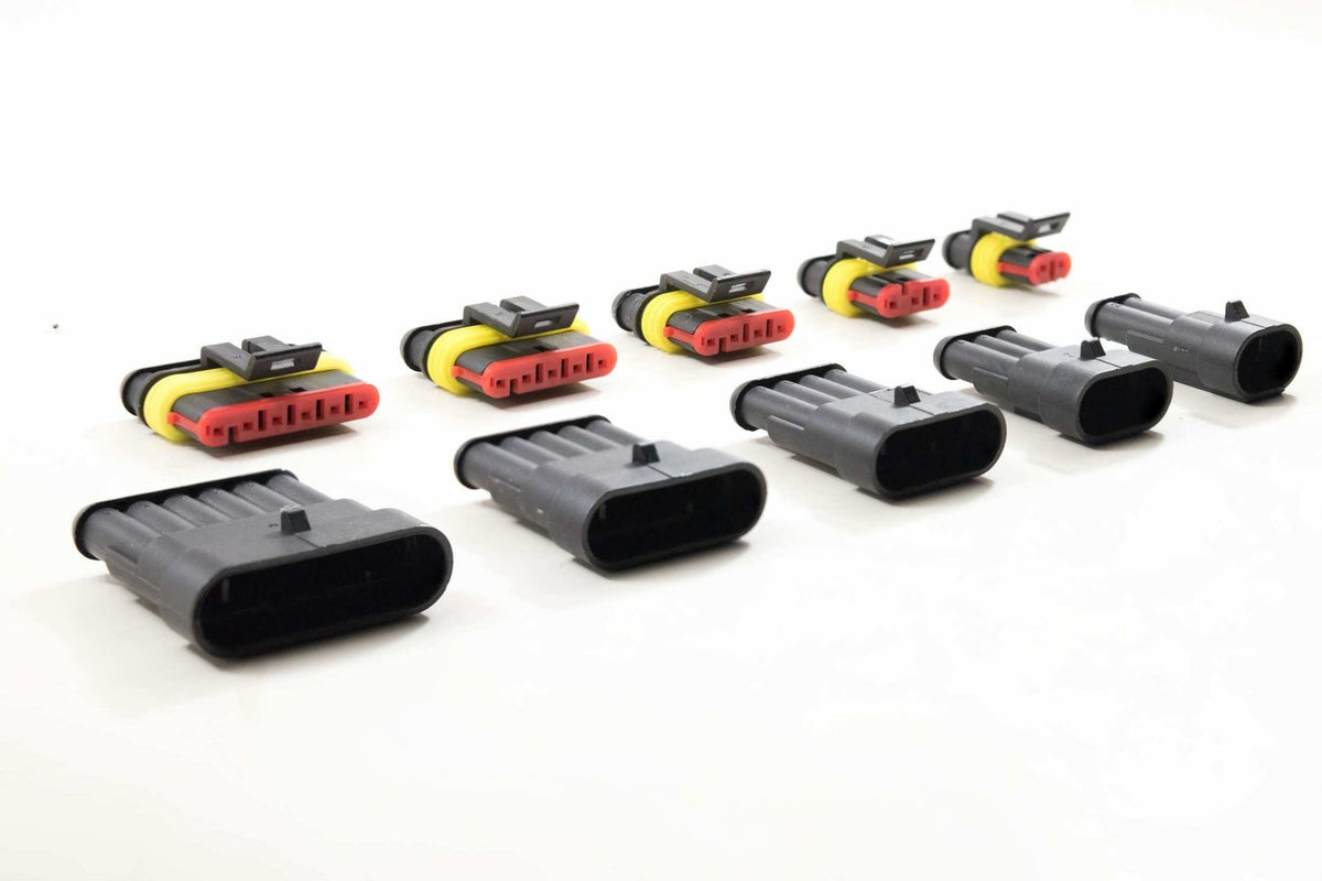 Connector: AMP Male - 5 pin - Wiring Parts (Image 1 of 4)