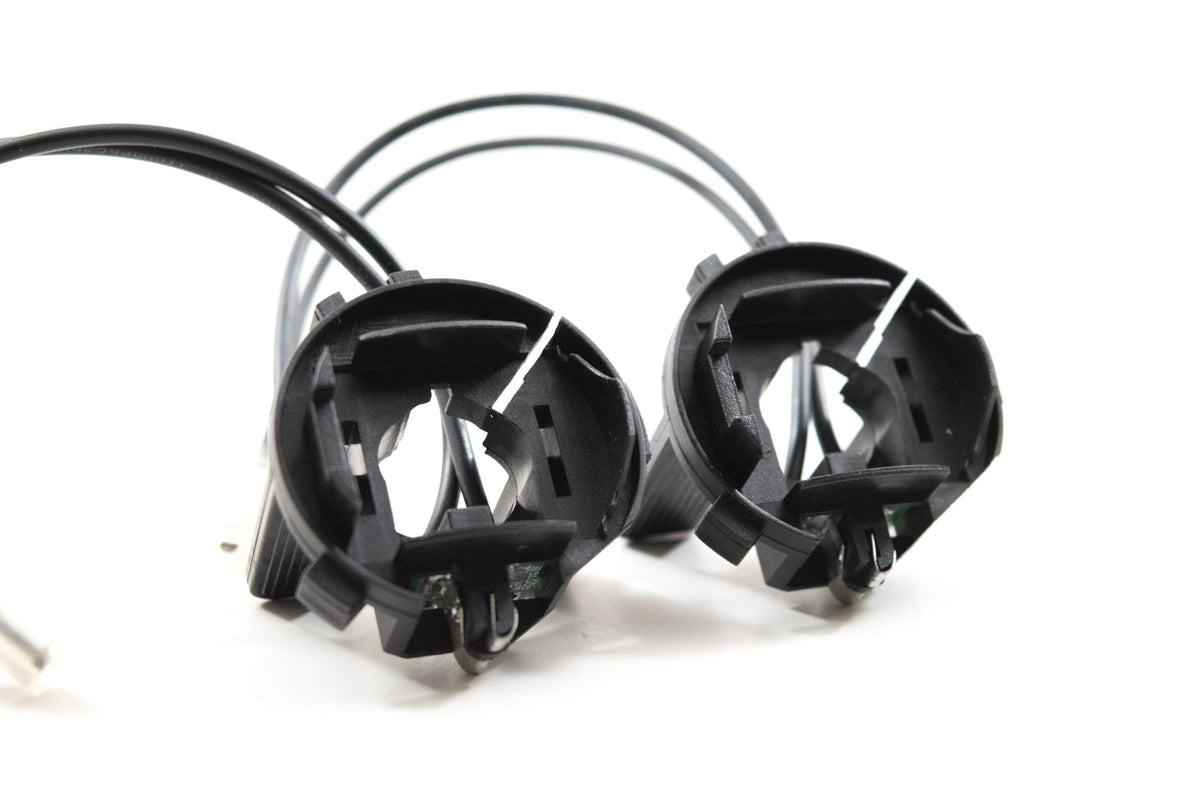 HID Adapter: VW MKVII: H7 - HID Bulb Adapters (Image 2 of 2)