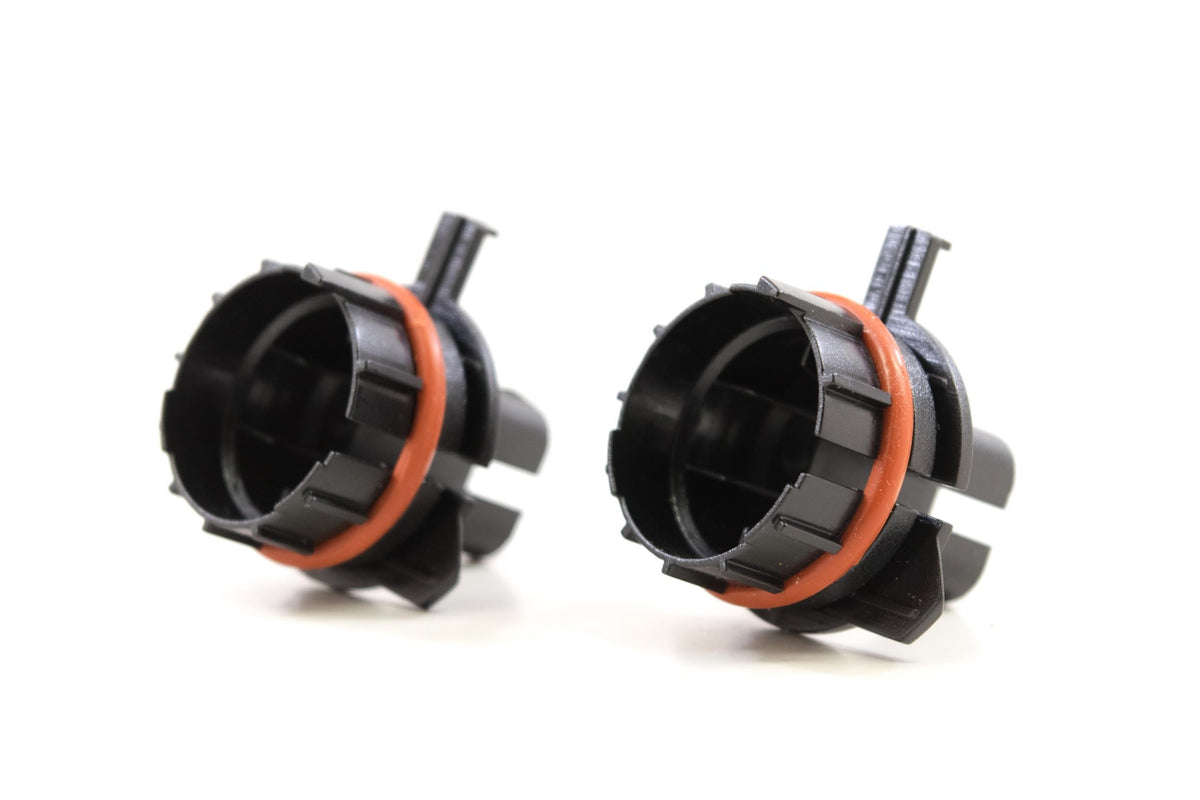 HID Adapter: BMW E39: H7 - HID Bulb Adapters (Image 1 of 3)