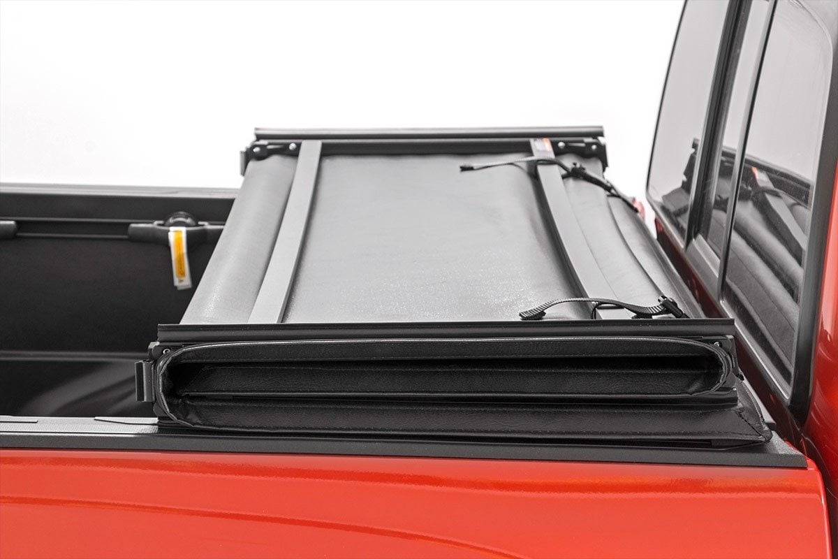 Soft Tri-Fold Bed Cover | 5'10" Bed | Chevy/GMC Sierra 1500 (19-26)/Silverado 1500 (19-26) - Bed Covers (Image 4 of 6)