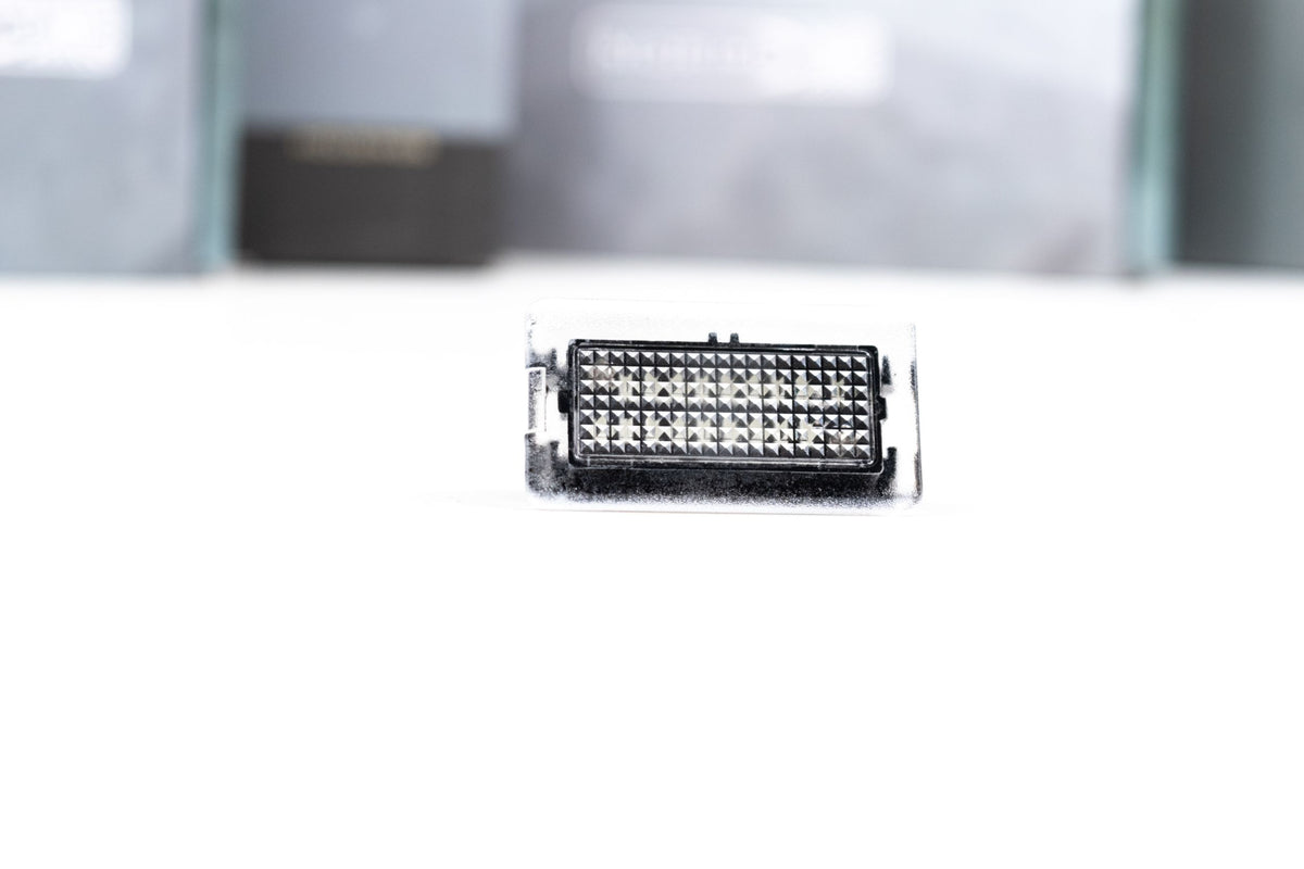 XB LED Interior Light: Tesla Model 3/S/X - DRL & Signals (Image 1 of 2)