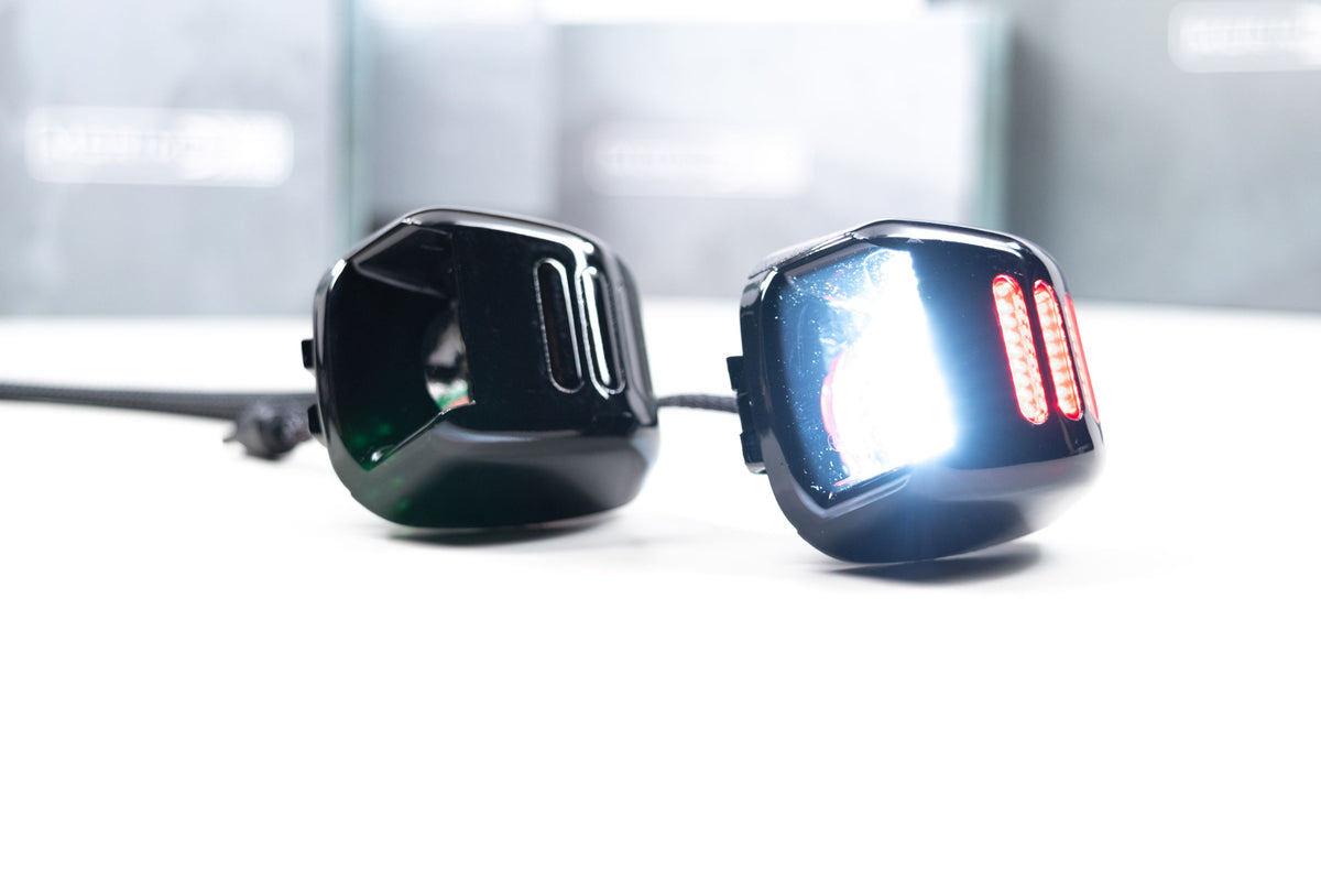 XB LED License Plate Lights: Frontier/Titan/Xterra (07+ / Set / w/Red) - DRL & Signals (Image 3 of 5)