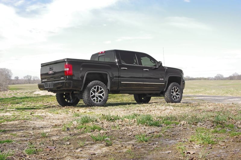 RC 5 Inch Lift Kit | Bracket | Chevy Silverado & GMC Sierra 1500 4WD (2014-2018 & Classic) (manufacturer page)
