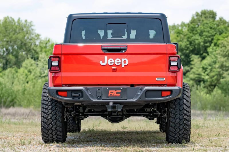 RC 2.5 Inch Leveling Kits | Springs | V2 | Jeep Gladiator JT 4WD (2020-2023) (manufacturer page)