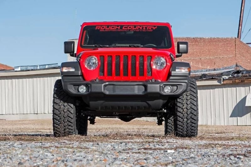 RC 2.5 Inch Lift Kit | Coils | M1R | Jeep Wrangler Unlimited 4WD (2018-2023) (manufacturer page)