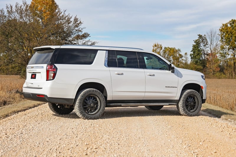 RC 2 Inch Lift Kit | M1 Struts | Chevy/GMC SUV 1500 4WD (2021-2026) (manufacturer page)