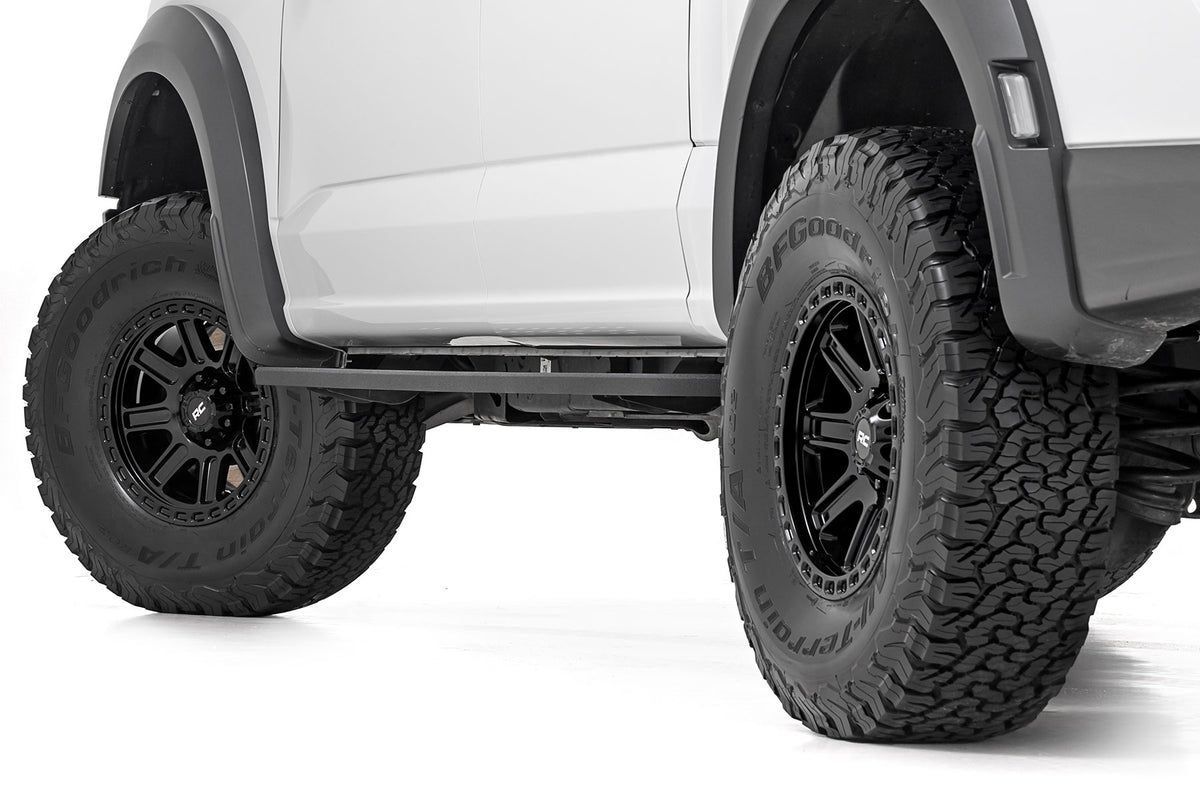 Rough Country 84 Series Wheel | Gloss Black | 18x8.5 | 6x135 | +0mm - RC Wheels (Image 5 of 6)