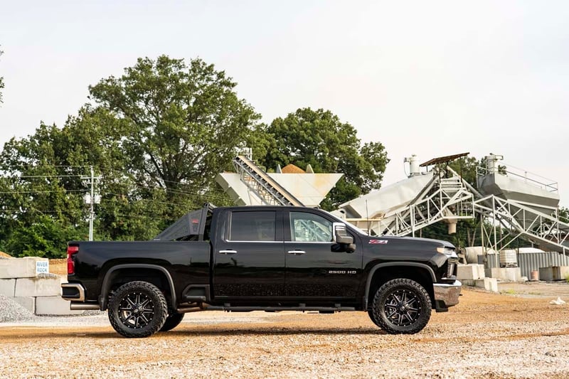 RC 1.5-2 Inch Leveling Kit | Chevy/GMC 2500HD/3500HD (20-26) (manufacturer page)