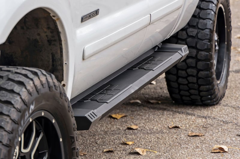RC HD2 Aluminum Running Boards | Super Crew Cab | Ford F-250/F-350 Super Duty (99-16) (manufacturer page)