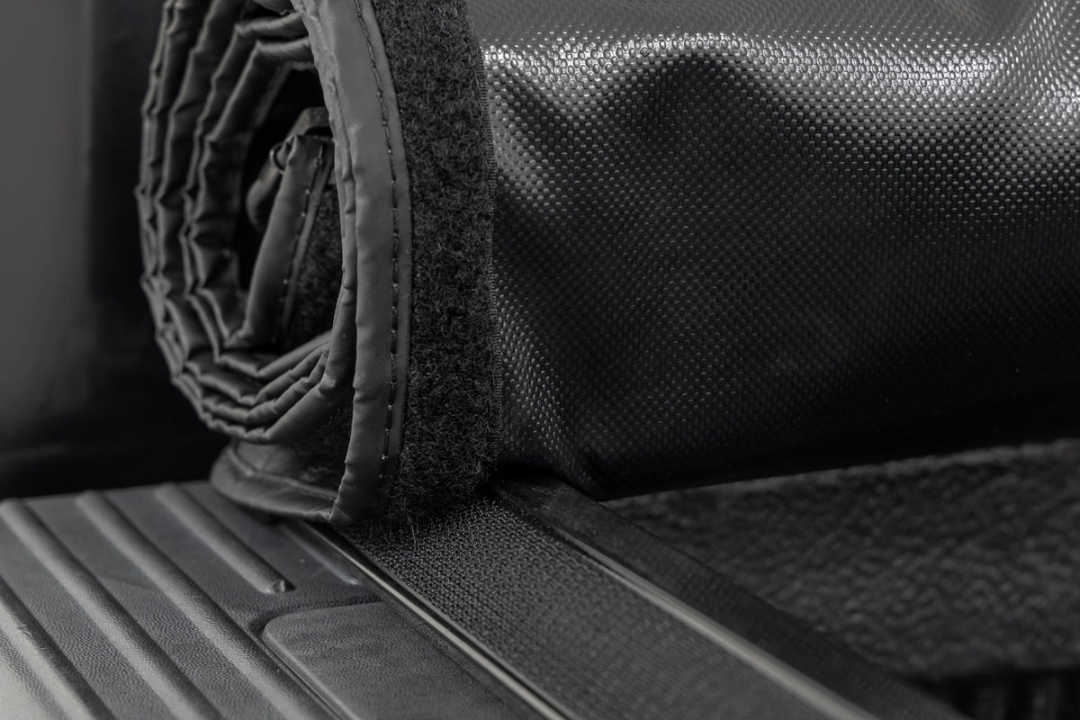 Soft Roll Up Bed Cover | 6'10" Bed | Ford F-250/F-350 Super Duty (99-16) - Bed Covers (Image 5 of 6)
