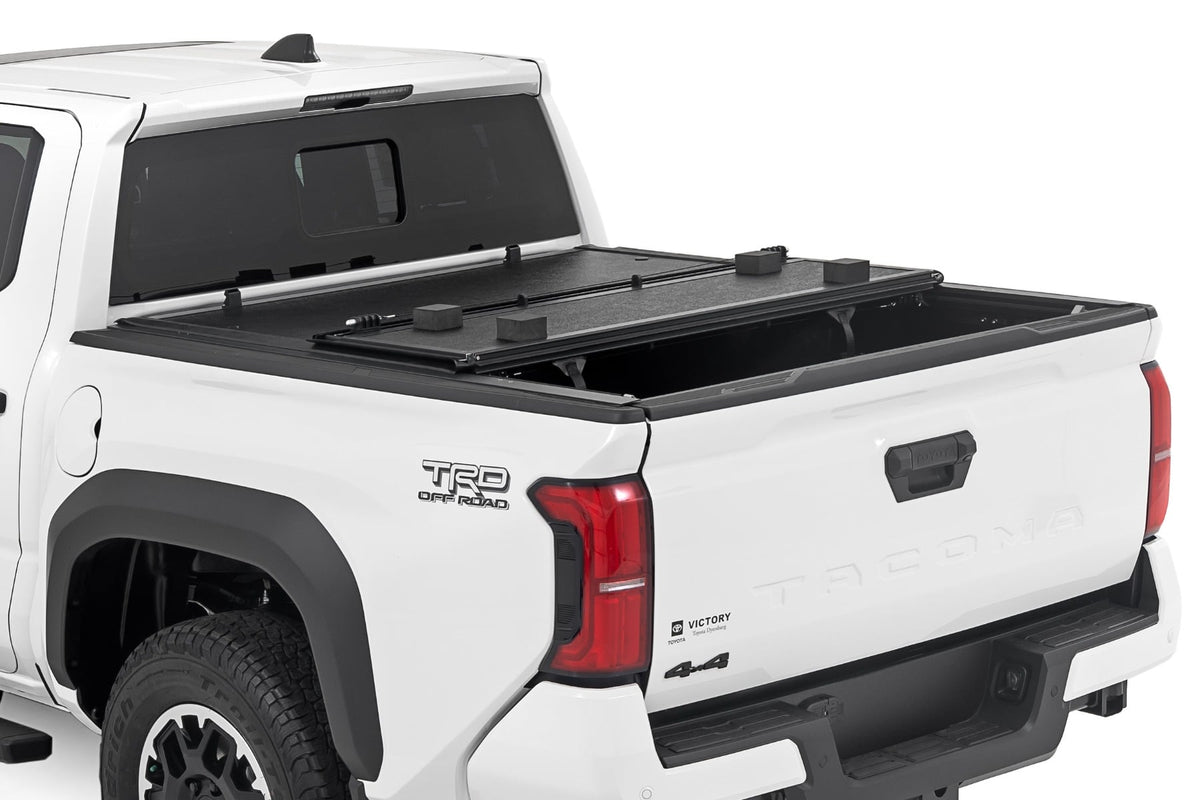Hard Low Profile Bed Cover | 6' Bed | Toyota Tacoma 2WD/4WD (2024-2026) - Bed Covers (Image 2 of 6)