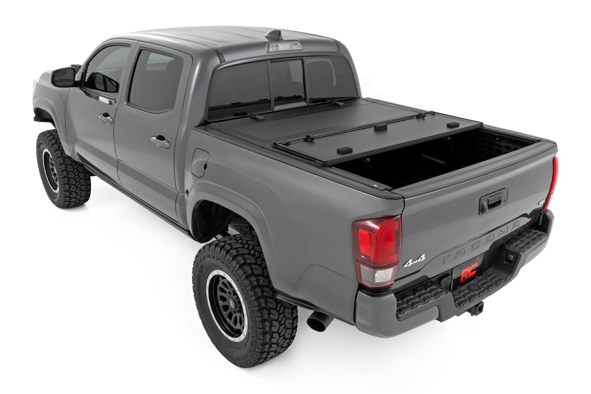 Hard Tri-Fold Flip Up Bed Cover | 5' Bed | Toyota Tacoma 2WD/4WD (2005-2015) - Bed Covers (Image 4 of 6)