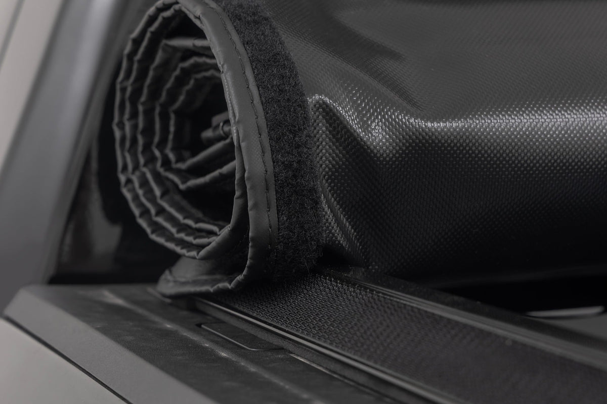 Soft Roll Up Bed Cover  | 6'7" Bed | Chevy/GMC Sierra 1500 (19-26)/Silverado 1500 (19-26) - Bed Covers (Image 4 of 6)
