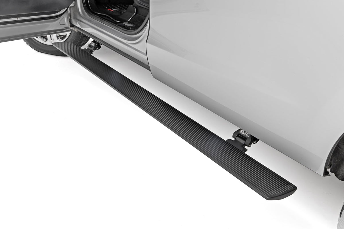 Power Running Boards | Dual Electric Motor | Ford Expedition 2WD/4WD (18-26) - Steps & Runningboard (Image 1 of 6)