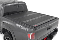 Hard Low Profile Bed Cover | 5' Bed | Toyota Tacoma 2WD/4WD (2016-2023) - Bed Covers (Image 1 of 6)