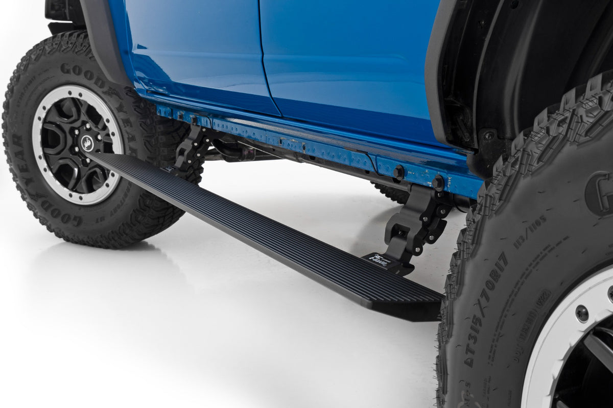Power Running Boards | Dual Electric Motor | 4 Door | Ford Bronco 4WD (21-26) - Steps & Runningboard (Image 1 of 6)