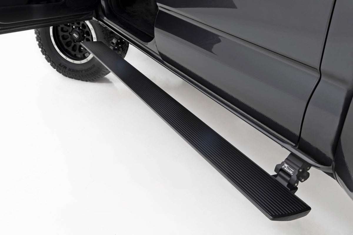 Power Running Boards | Dual Electric Motor | Double Cab | Toyota Tacoma (05-23) - Steps & Runningboard (Image 3 of 6)