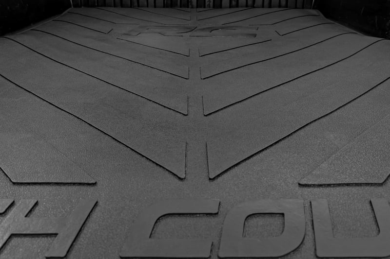 RC Bed Mat | 5' Bed | Toyota Tacoma 2WD/4WD (2005-2023) (manufacturer page)