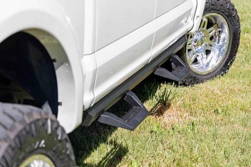 RC SRX2 Adj Aluminum Step | Crew Cab | Ford F-150/Lightning/F-250/F-350/Raptor (15-26) (manufacturer page)