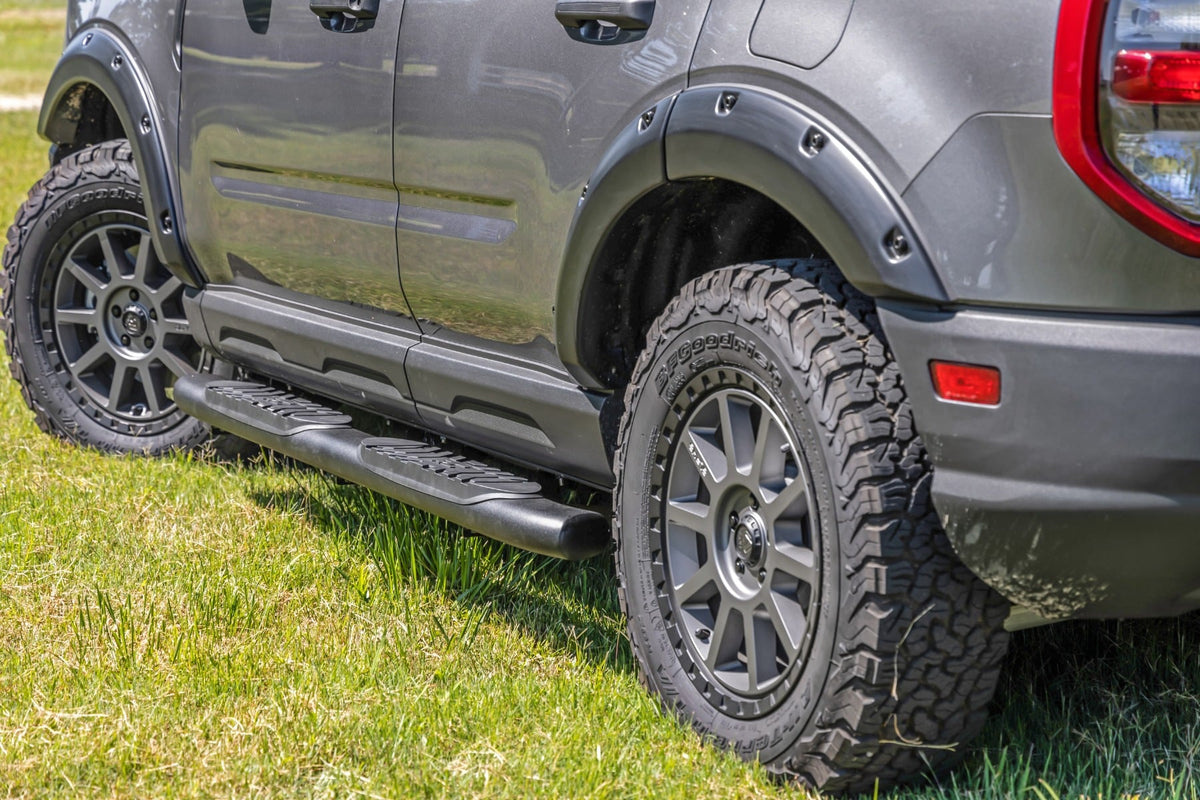 Oval Nerf Steps | Black | Ford Bronco Sport 4WD (2021-2026) - Steps & Runningboard (Image 6 of 6)