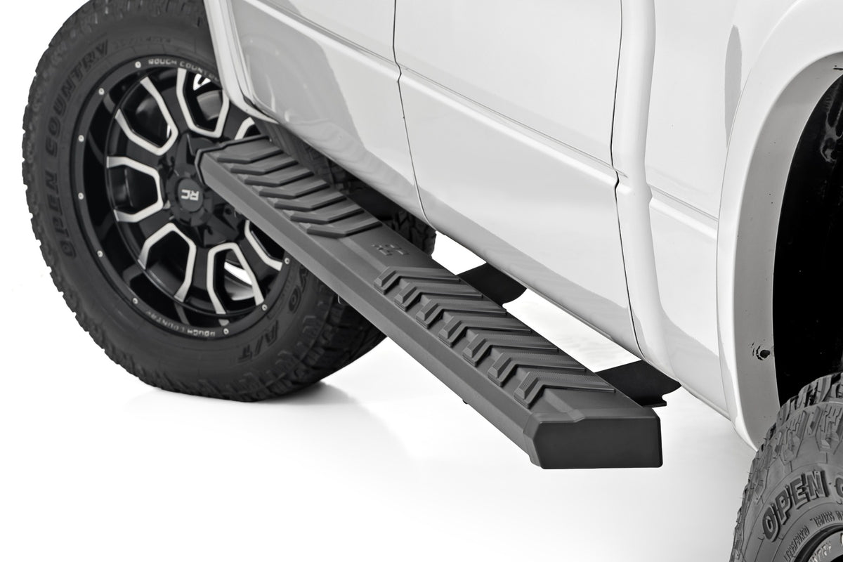 Rough Country 1012 Front Stubby Winch Bumper | Jeep Wrangler TJ (97-06)/Wrangler Unlimited (04-06) - Image 5