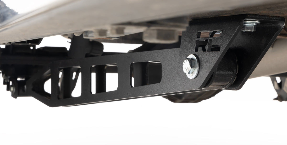Traction Bar Kit | Chevy/GMC Sierra 1500 (19-26)/Silverado 1500 (19-26) - Susp Accessories (Image 2 of 6)
