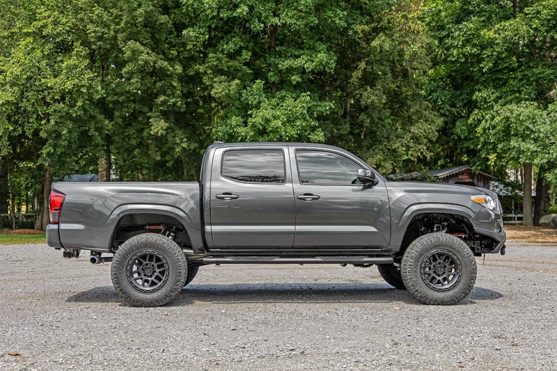 RC Oval Nerf Step | Double Cab | Black | Toyota Tacoma 2WD/4WD (2005-2023) (manufacturer page)