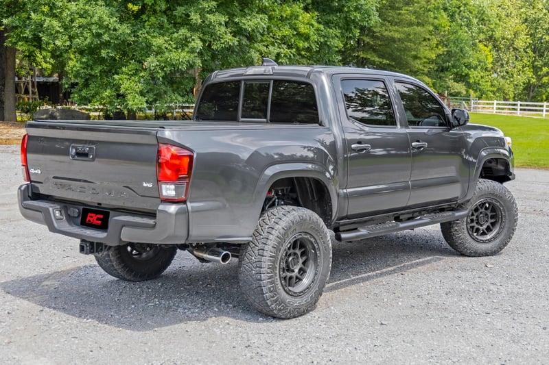 RC Oval Nerf Step | Double Cab | Black | Toyota Tacoma 2WD/4WD (2005-2023) (manufacturer page)