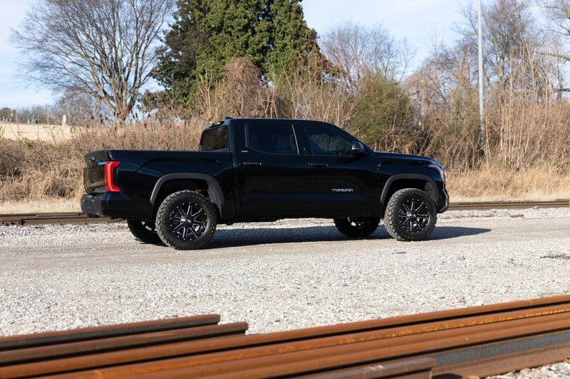 RC N3 Leveling Struts | 2 Inch | Loaded Strut | Toyota Tundra 4WD (2022-2026) (manufacturer page)