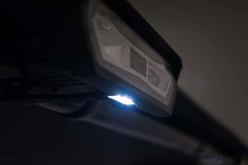 RC LED Multi-Functional Chase Light (manufacturer page)