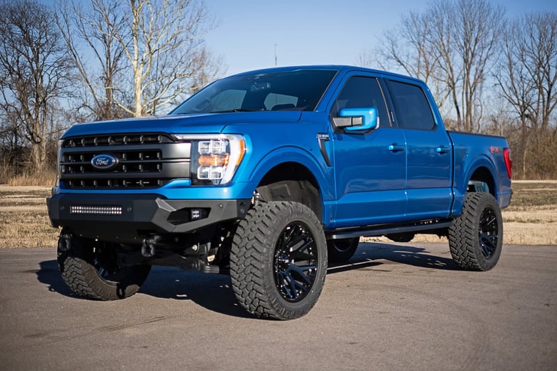 RC RPT2 Running Board | Crew Cab | Black | Ford F-150/Lightning/F-250/F-350/Raptor (15-26) (manufacturer page)