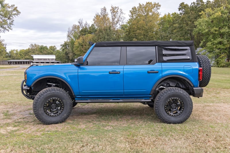 RC Oval Nerf Step | 4-Door | Black | Ford Bronco 4WD (2021-2026) (manufacturer page)